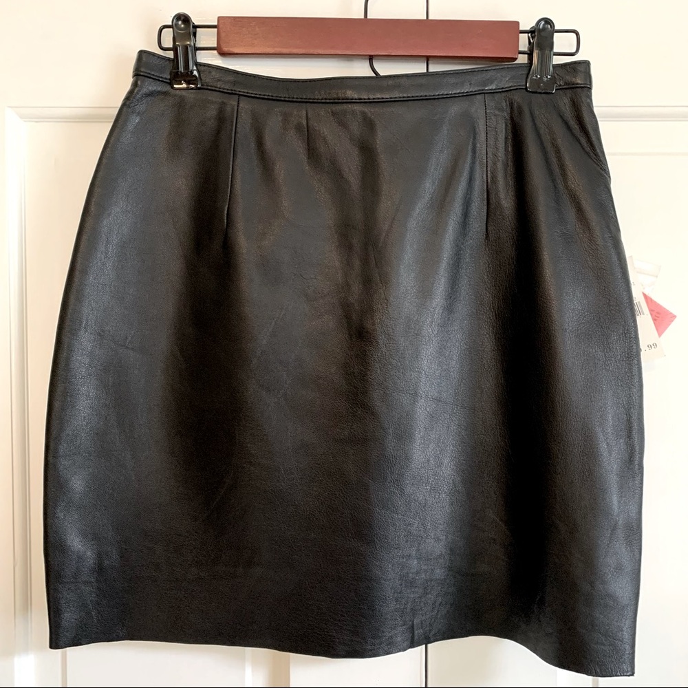 NWT Wilsons Leather 100% black leather mini skirt